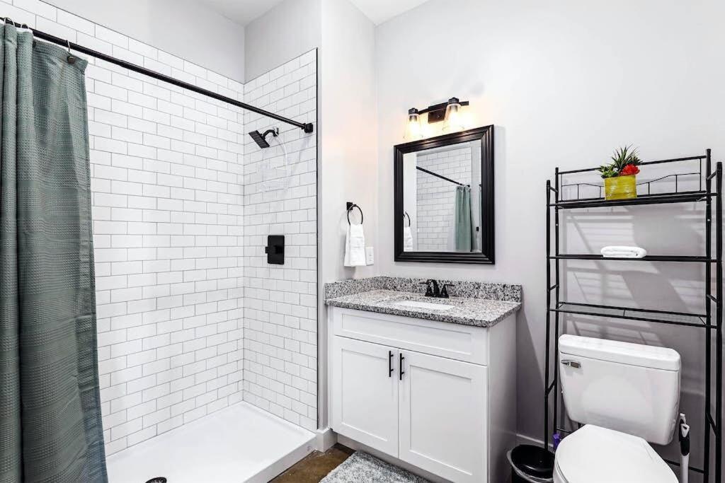 Brand New Condo Near Downtown Nash W Washer Dryer Nashville Dış mekan fotoğraf
