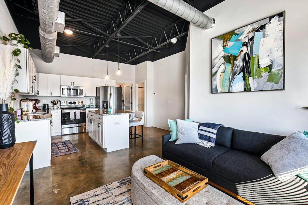 Brand New Condo Near Downtown Nash W Washer Dryer Nashville Dış mekan fotoğraf